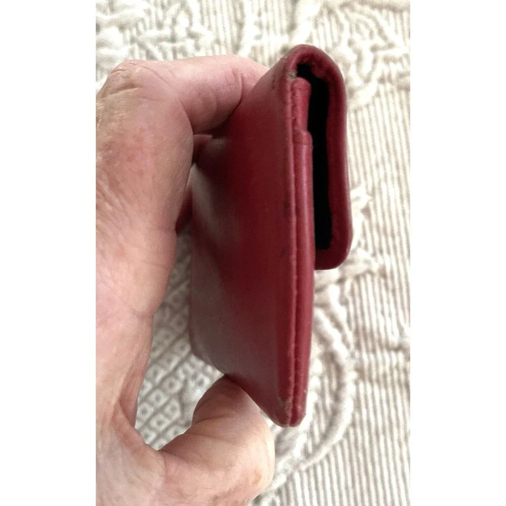 Buxton Red Genuine Leather Coin Credit Cd Wallet Snap Closure Zip Pocket Inside
